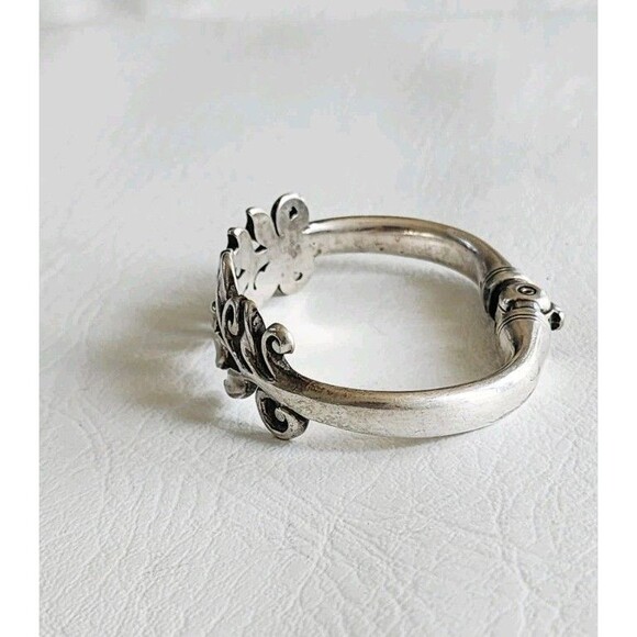 Brighton Laurel Wreath Hinged Cuff Bracelet Silver Plated Vintage 6.5" - Picture 4 of 8